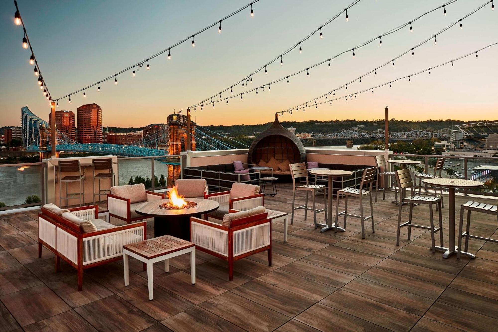 Ac Hotel By Marriott Cincinnati At The Banks Zewnętrze zdjęcie