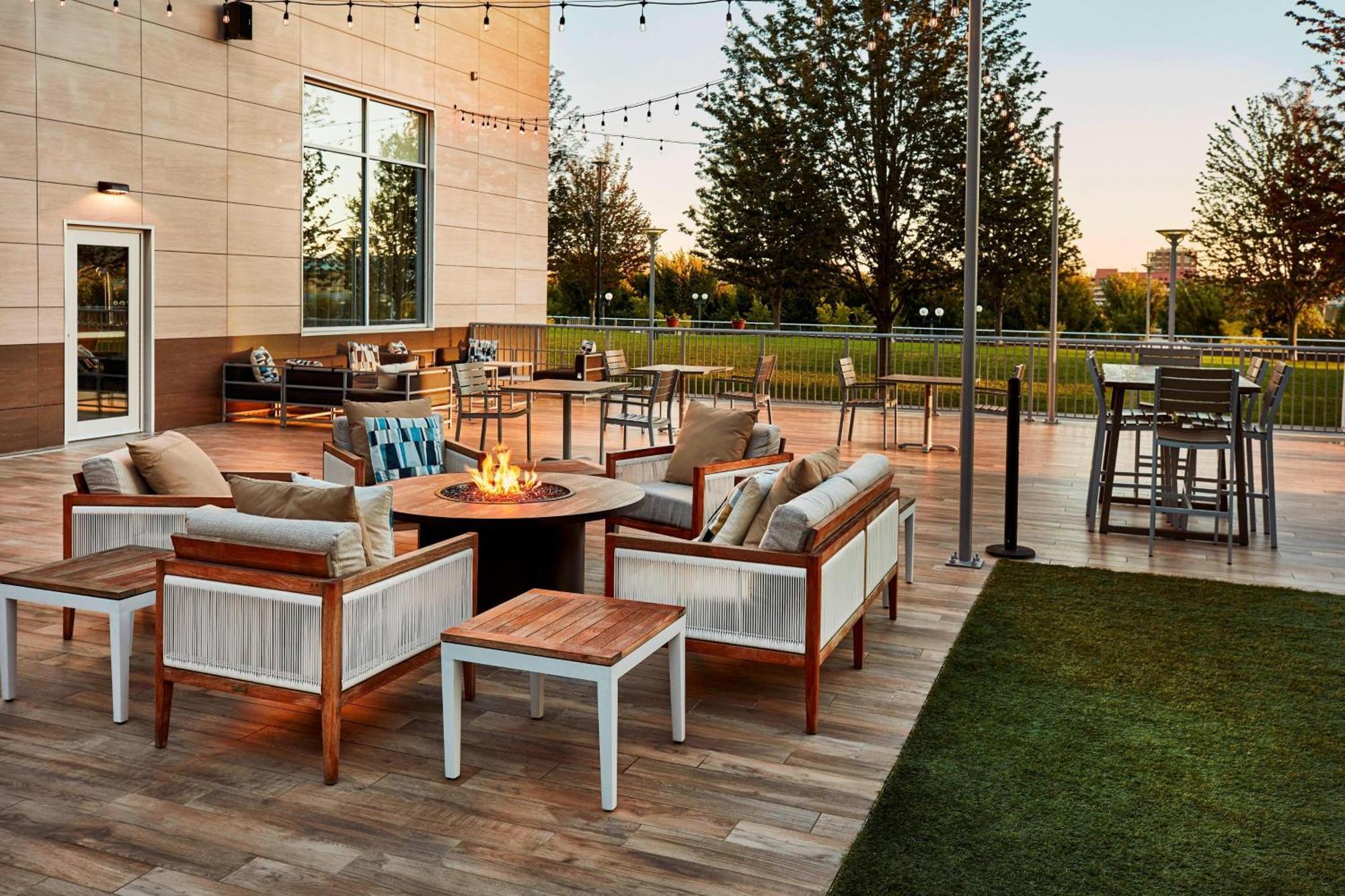 Ac Hotel By Marriott Cincinnati At The Banks Zewnętrze zdjęcie