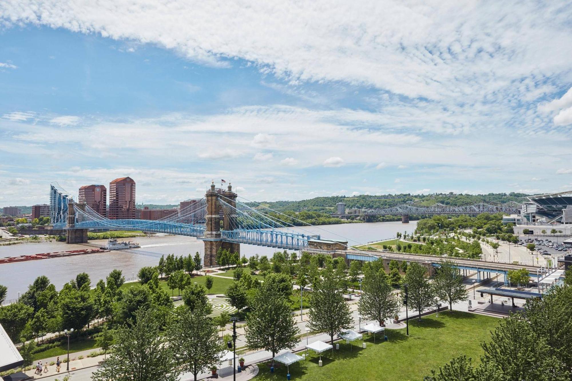 Ac Hotel By Marriott Cincinnati At The Banks Zewnętrze zdjęcie